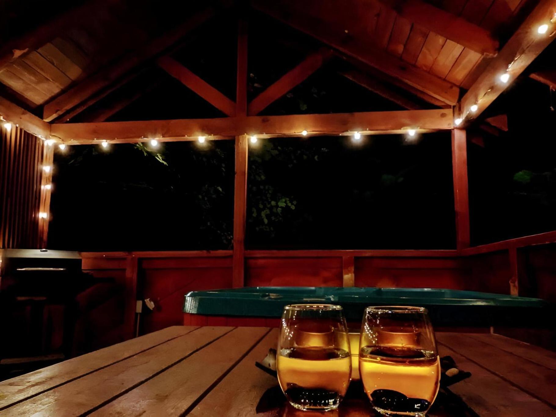 Prime Mountain Cabin - Near Galinburg Downtown جاتلينبرج المظهر الخارجي الصورة