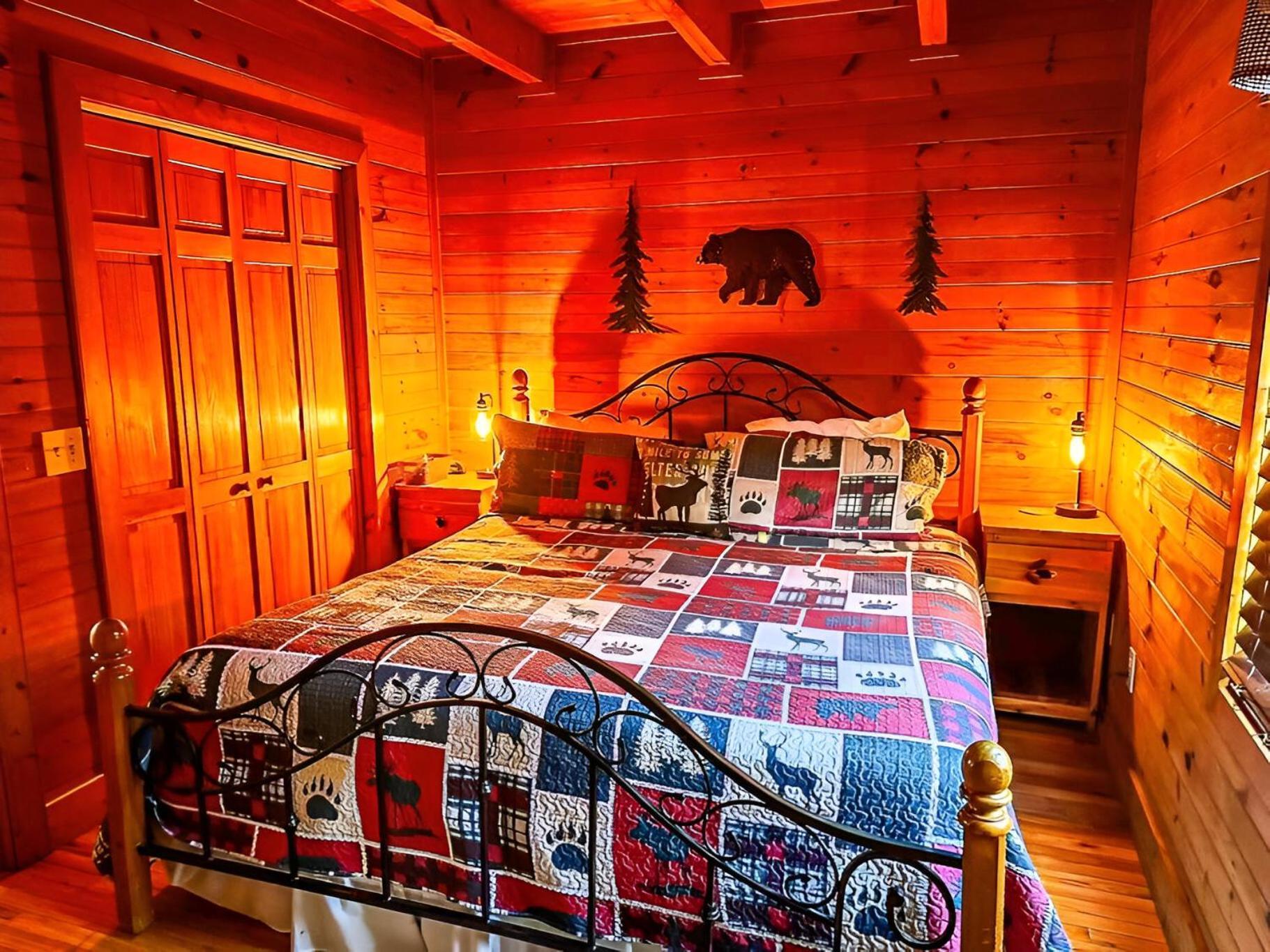 Prime Mountain Cabin - Near Galinburg Downtown جاتلينبرج المظهر الخارجي الصورة